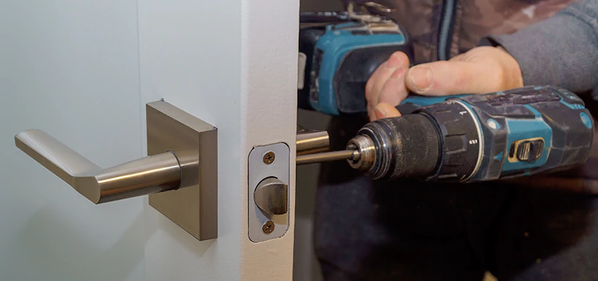 Broken Door Handle Lock Repair in South El Monte, California